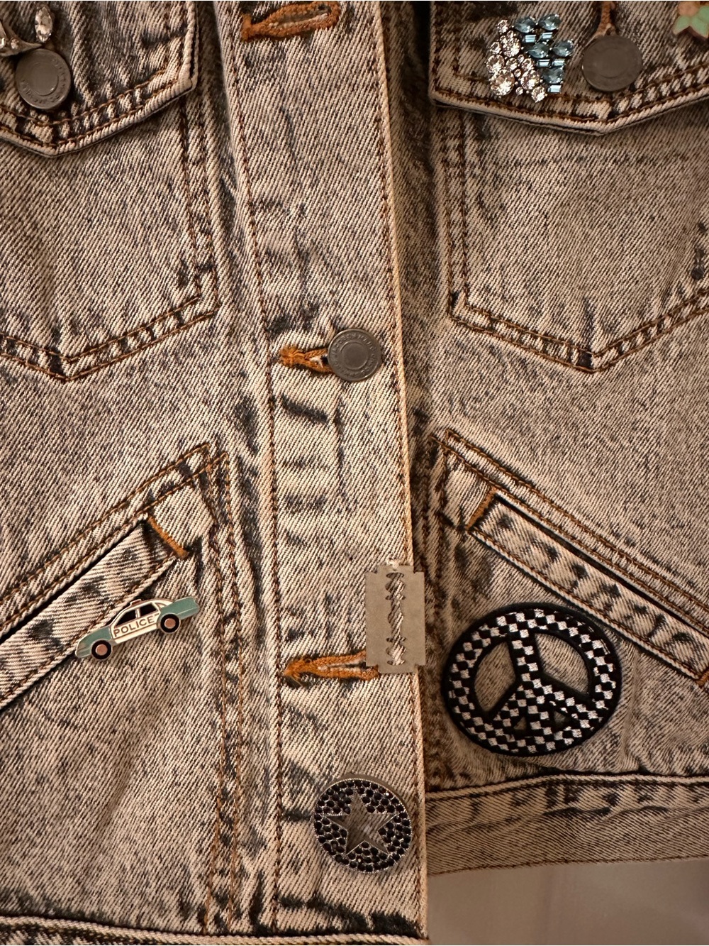 Marc Jacobs Paradise Acid Wash Denim Jacket Pins Patches Rare - Picture 6 of 16
